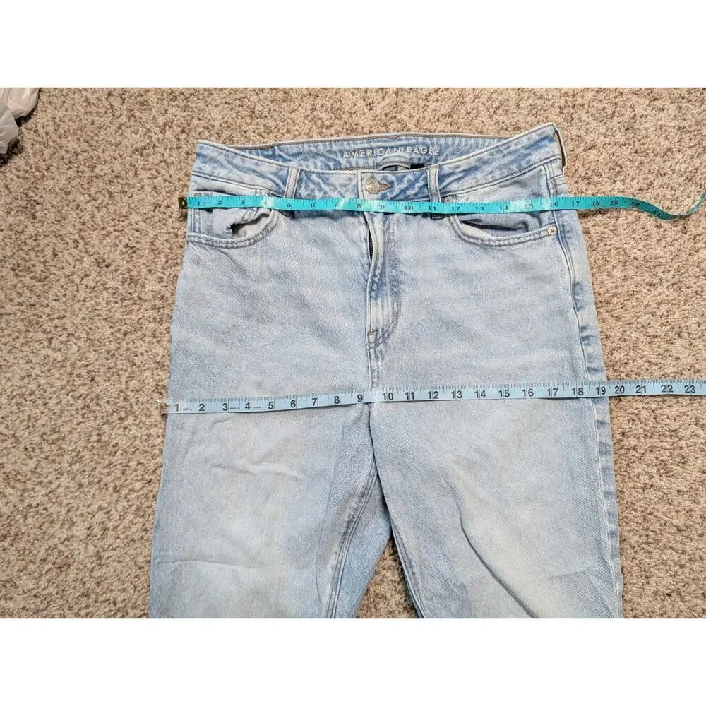 American Eagle Women's Mom Jean Strigid Light Wash Denim Cotton Pants 12 X-Short - Picture 4 of 9